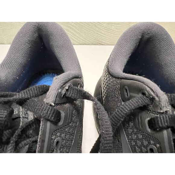 Brooks Ghost 14 Running Shoes in black. Size 9(W). - Picture 3 of 10